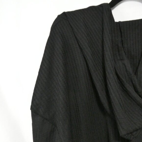 Unbranded | P2P 23 inches measured | Ribbed Black Hooded Pullover | White Stripe - Picture 10 of 15